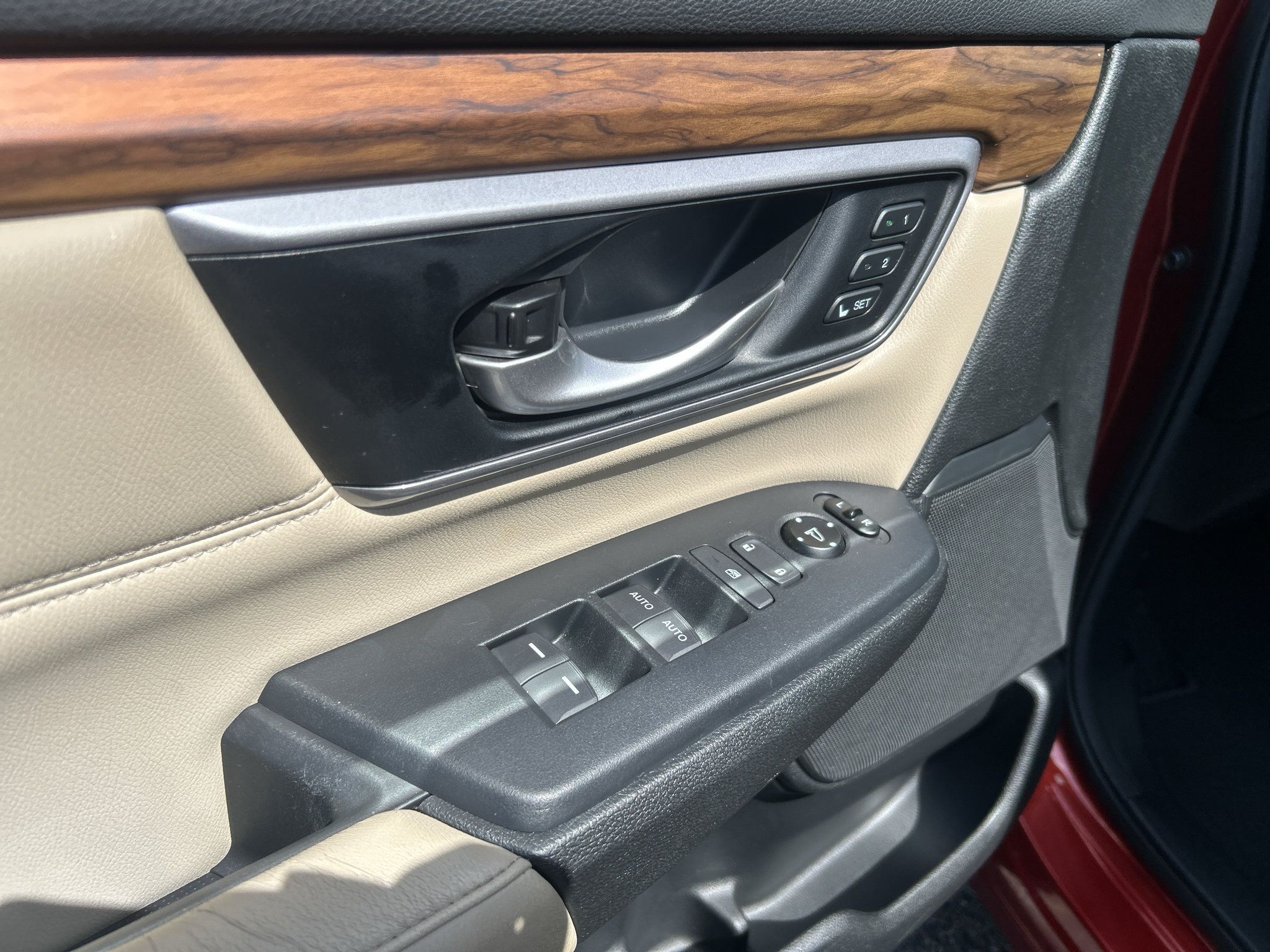 Used 2017 Honda CR-V Touring image 12