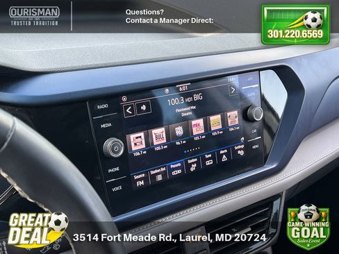 Used 2024 Volkswagen Taos SE FWD image 12