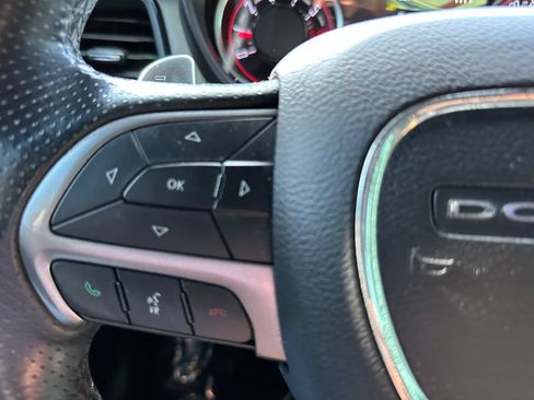 Used 2019 Dodge Challenger R/T w/ Driver Convenience Group RWD image 21