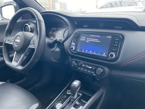 Used 2023 Nissan Kicks SR w/ SR Premium Package image 28