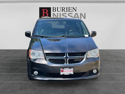 Used 2019 Dodge Grand Caravan SXT FWD image 8