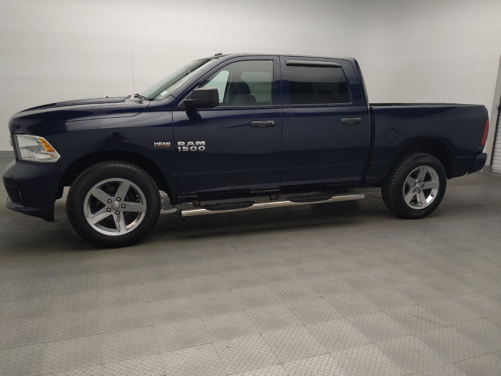 Used 2018 RAM 1500 Express w/ Express Value Package AWD/4WD image 2