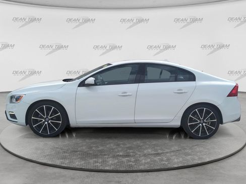 Used 2018 Volvo S60 T5 Dynamic w/ Vision Package FWD image 4