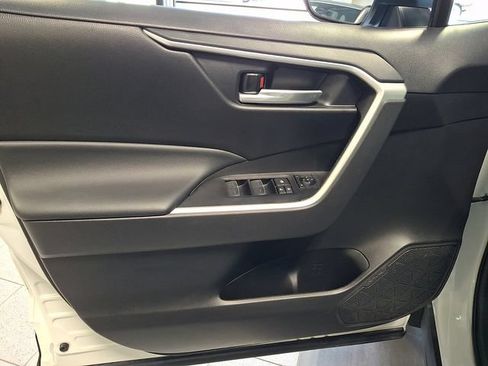 Used 2023 Toyota RAV4 AWD Hybrid image 11