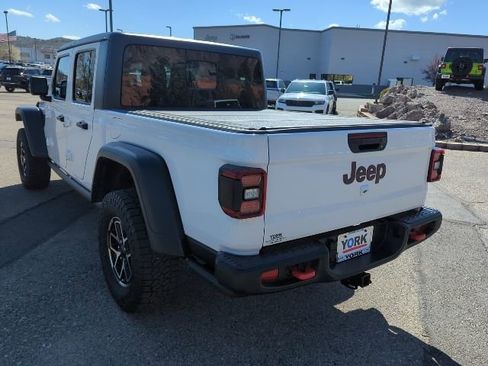 Certified 2024 Jeep Gladiator Rubicon w/ Technology Group image 6