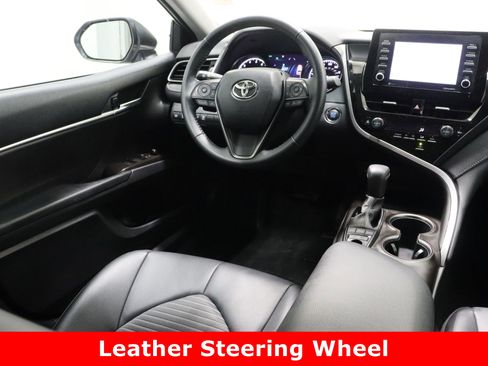 Used 2022 Toyota Camry SE image 30