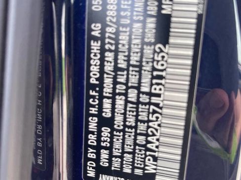 Used 2018 Porsche Macan image 8