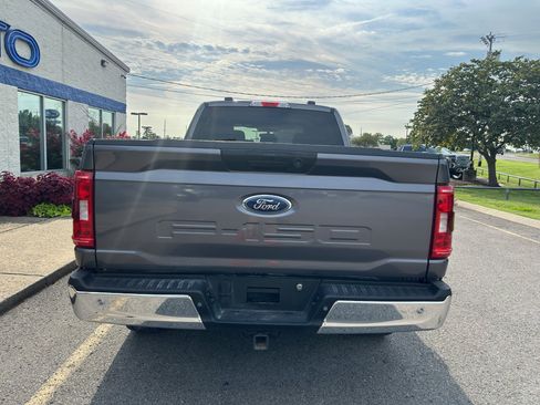 Used 2022 Ford F150 XLT w/ Trailer Tow Package AWD/4WD image 5