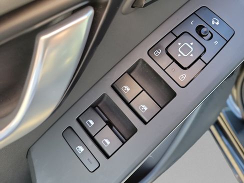 Certified 2023 Kia Niro SX Touring FWD image 14