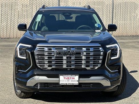 New 2026 GMC Terrain Denali w/ LPO, Black Badging Package image 2
