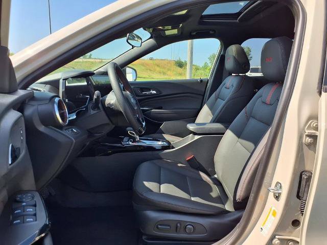 New 2026 Chevrolet Trax RS w/ Sunroof Package FWD image 14