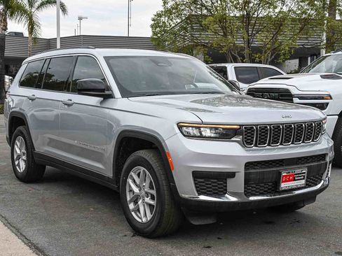 New 2025 Jeep Grand Cherokee L Laredo w/ Trailer Tow Package image 3