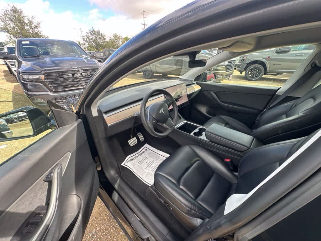 Used 2022 Tesla Model Y Performance AWD/4WD image 6