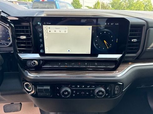 Used 2024 Chevrolet Silverado 2500 LT w/ Midnight Edition AWD/4WD image 14