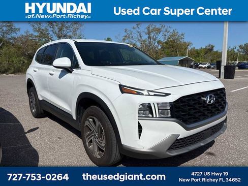 Certified 2022 Hyundai Santa Fe SE w/ Cargo Package image 4