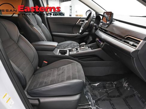 Used 2024 Mitsubishi Outlander SE AWD/4WD image 23