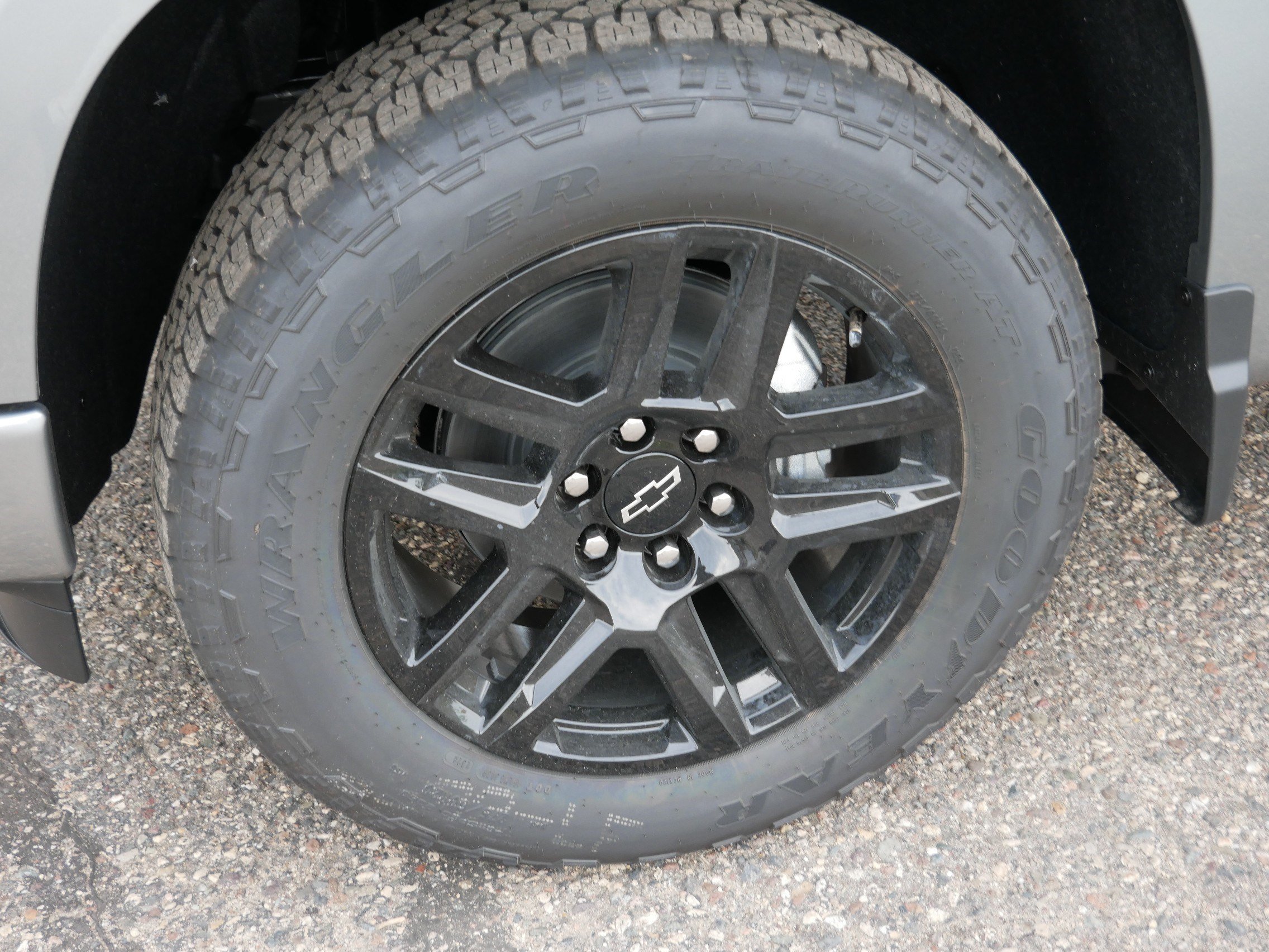 New 2026 Chevrolet Silverado 1500 RST w/ RST All Star Premium Package AWD/4WD image 9