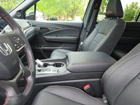 Used 2024 Honda Passport TrailSport image 22