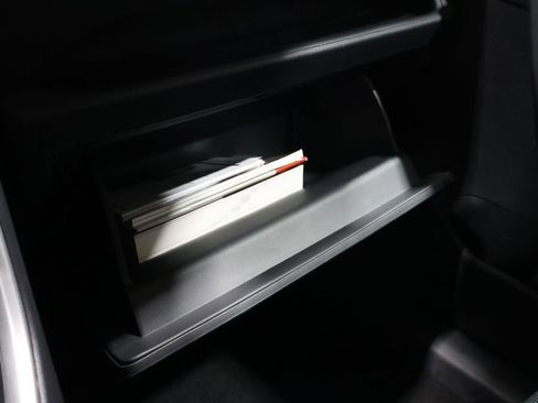 Used 2019 Toyota RAV4 LE w/ All Weather Liner Package image 31