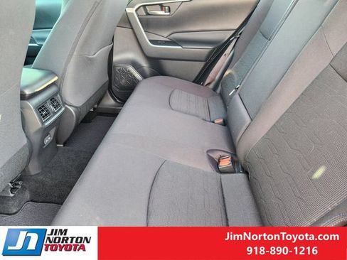 Used 2023 Toyota RAV4 SE AWD/4WD image 30