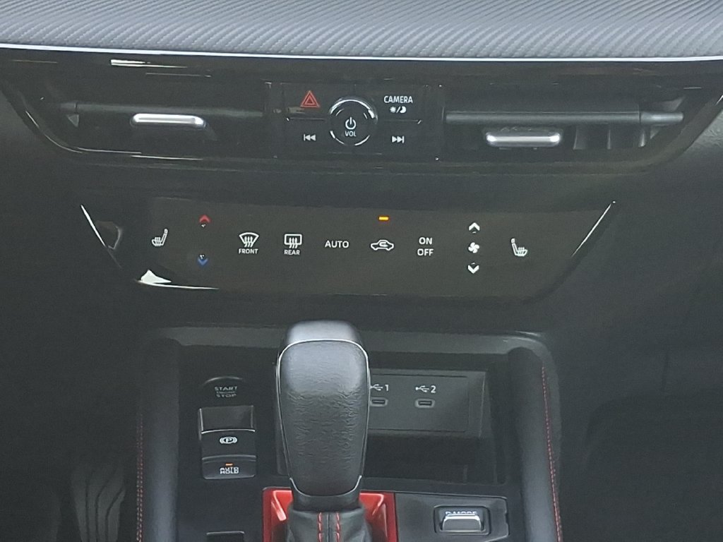 New 2027 Nissan Kicks SR w/ Cold Weather Package FWD image 5