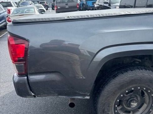 Used 2021 Toyota Tacoma SR AWD/4WD image 27