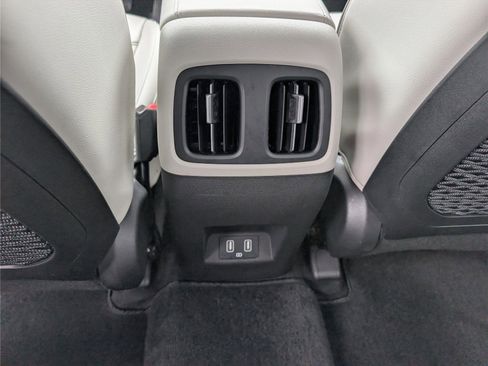 Used 2022 Hyundai Tucson Limited AWD/4WD image 18