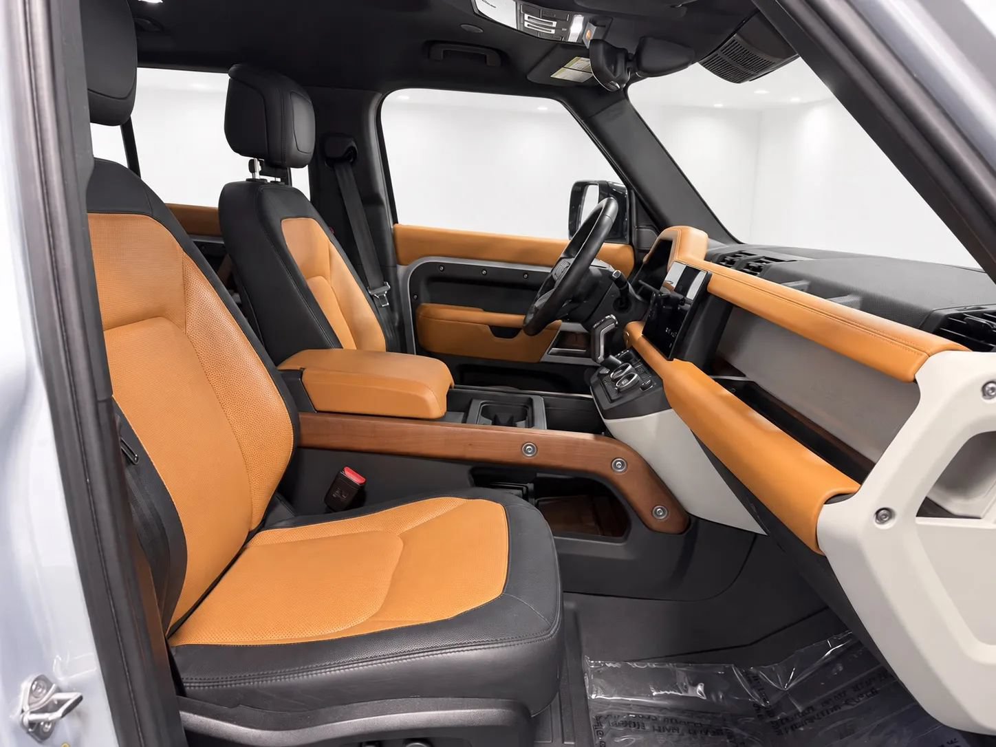 Used 2023 Land Rover Defender 110 X-Dynamic SE AWD/4WD image 26