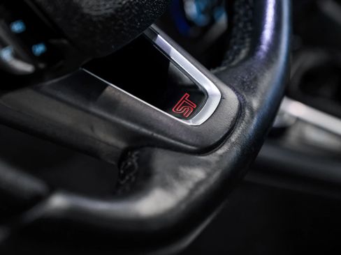 Used 2015 Ford Focus ST w/ Equipment Group 401A image 23