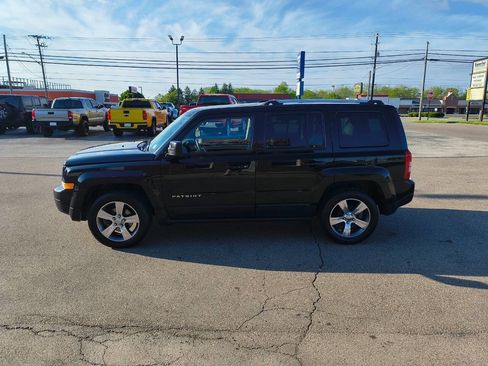Used 2017 Jeep Patriot High Altitude FWD image 12
