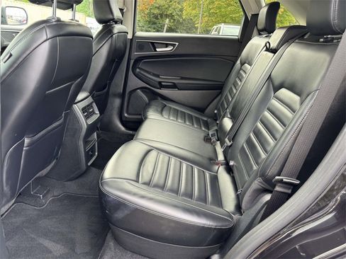 Used 2024 Ford Edge SEL image 16