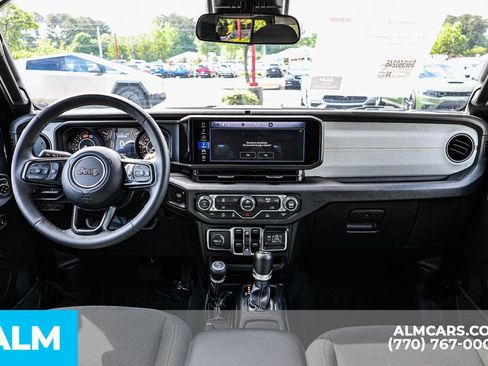 Used 2025 Jeep Wrangler Unlimited Sport AWD/4WD image 29