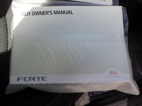 Used 2021 Kia Forte LXS image 24