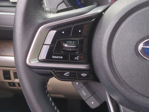 Used 2018 Subaru Outback 2.5i Limited image 19