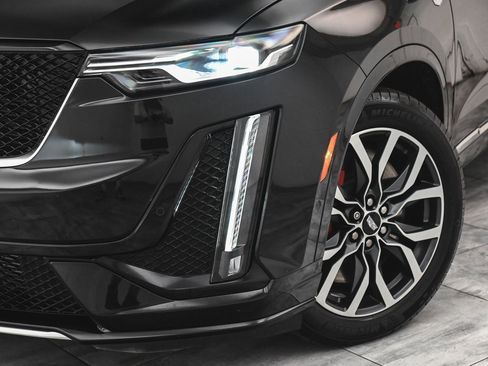 Used 2024 Cadillac XT6 Sport image 44
