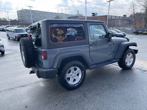 Used 2015 Jeep Wrangler Sport AWD/4WD image 8