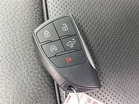 Certified 2025 GMC Sierra 1500 Denali w/ Denali Reserve Package image 26