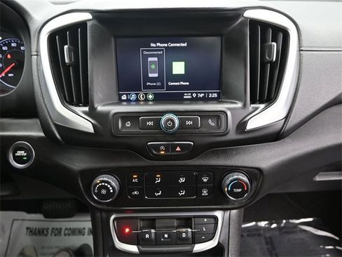 Used 2024 GMC Terrain SLE image 15