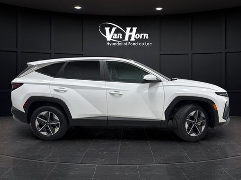 Used 2025 Hyundai Tucson SEL AWD/4WD image 8