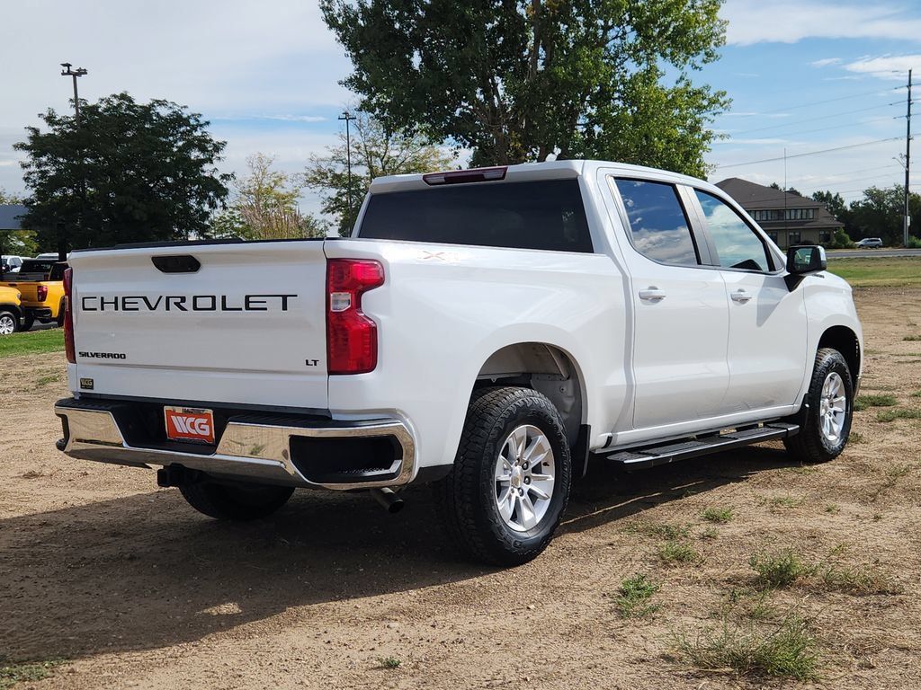 Used 2025 Chevrolet Silverado 1500 LT w/ LPO, Dark Essentials Package AWD/4WD image 4