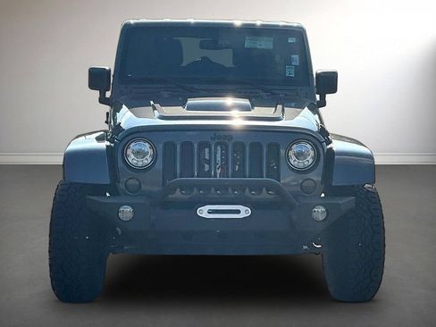 Used 2017 Jeep Wrangler Unlimited Sahara AWD/4WD image 2