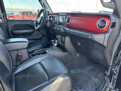 Used 2018 Jeep Wrangler Unlimited Rubicon image 19