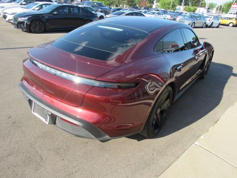 Used 2023 Porsche Taycan RWD image 5