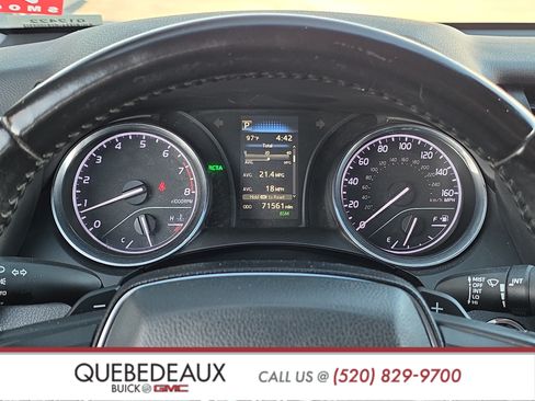 Used 2020 Toyota Camry SE w/ Convenience Package FWD image 15