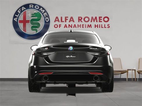 New 2025 Alfa Romeo Giulia w/ Driving Assist Package image 10