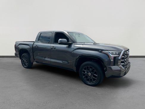 Used 2024 Toyota Tundra Platinum AWD/4WD image 7