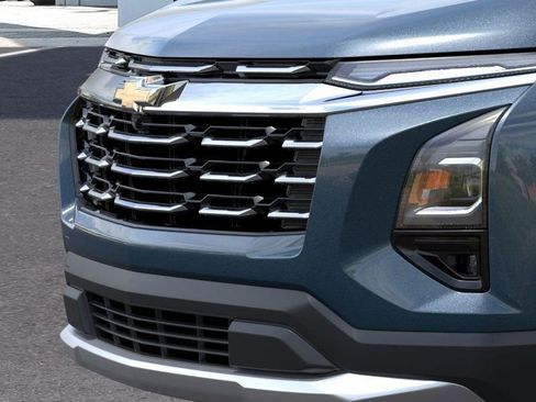New 2026 Chevrolet Equinox LT w/ Safety and Technology Package FWD image 13