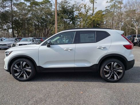 New 2026 Volvo XC40 B5 Ultra w/ Protection Package Premier image 7