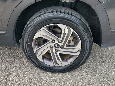 Used 2023 Hyundai Santa Fe SEL image 5