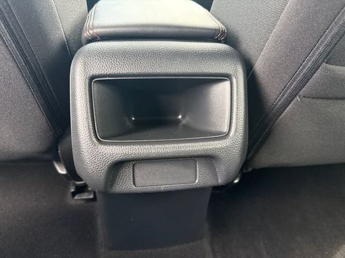 Certified 2025 Honda HR-V Sport image 21